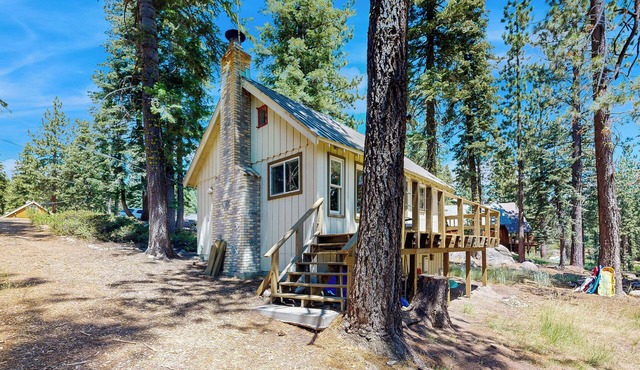 10 Mi to Bear Valley Resort: Serene Mtn Retreat