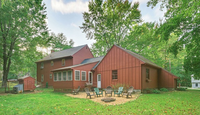 10 Mi to Crane Beach: Wooded Home Near Boston!