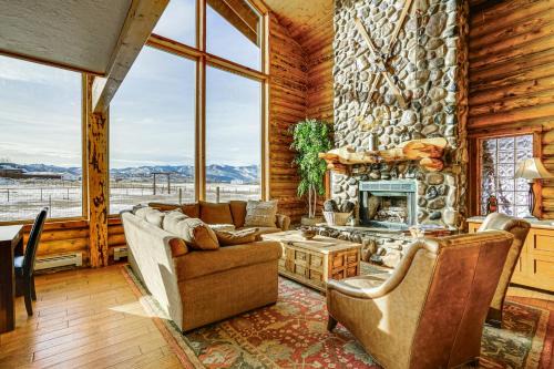 10 Mi to Deer Valley: Mtn-View Gem w/Game Room