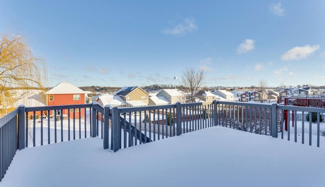 10 Mi to Dtwn Madison: Home w/Large Yard!