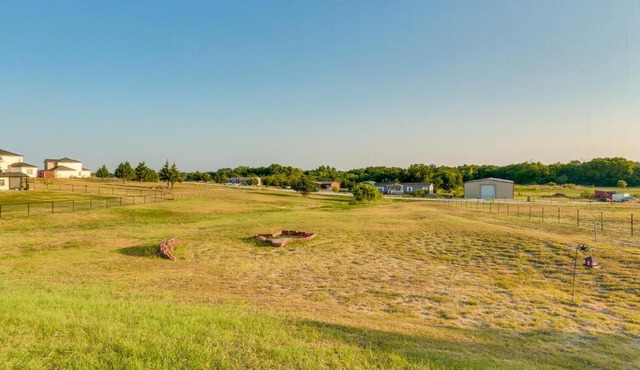 ~ 10 Mi to Dtwn McKinney: Home w/Patio & Yard