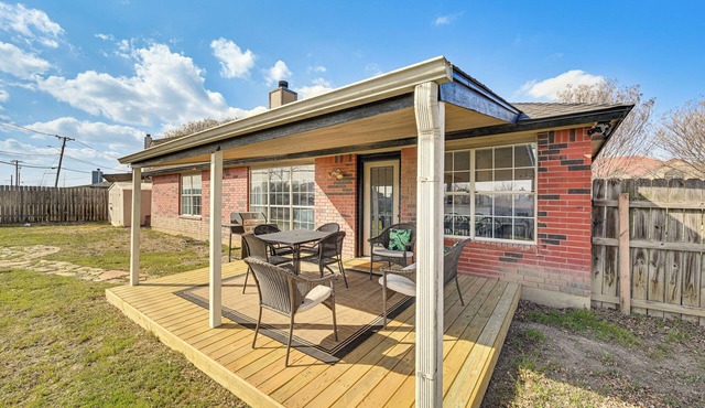 10 Mi to Fort Hood: Family Home w/Backyard