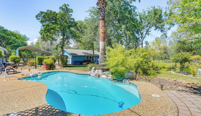 10 Mi to Redding: Serene Escape w/Spacious Yard!