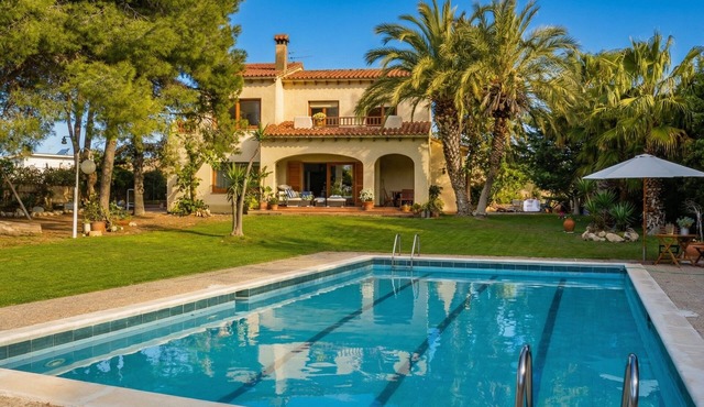 10 min./car from Sitges. Villa Colibri. 12 minutes walk from Beaches/Center