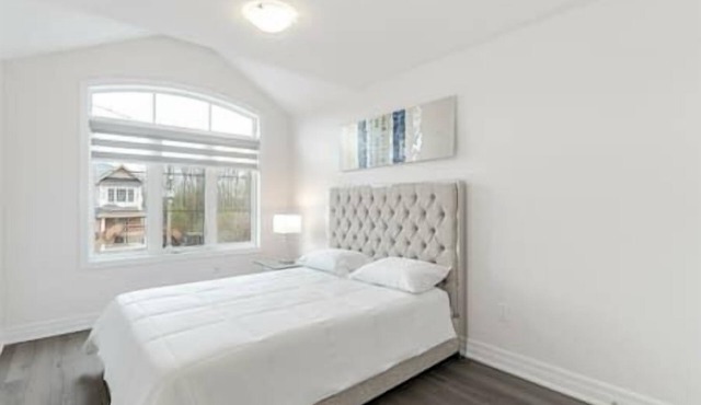 10 min drive from Niagara Falls -Luxury 4BR Villa