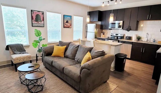 10 min to Mercedez Benz Stadium FIFA 2026, Georgia Aquarium & Major Attractions