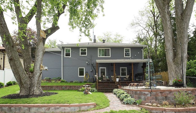 10 Minutes from downtown, minutes UNMC, Aksarben, Blackstone and Dundee/grill