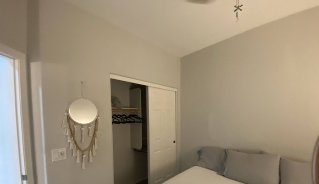 10 minutes from the Mesa Airport Sundance is desireable Power Ranch!