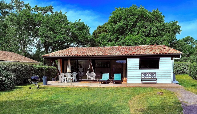 10 mns from the 4* Lac de Maubuisson