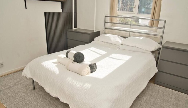 10% OFF Weekly stay | Cosy Swiss Cottage Family stay