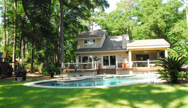 10%off wk,Private Acre Est, Heated Pool/Spa, PickleBall, Screenporch ,near beach