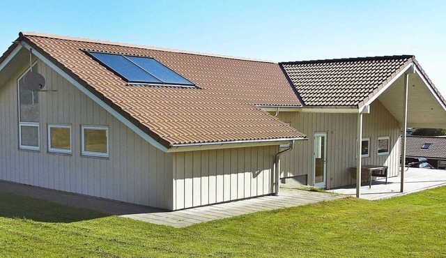 10 person holiday home in Augustenborg