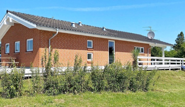 10 person holiday home in Juelsminde-By Traum