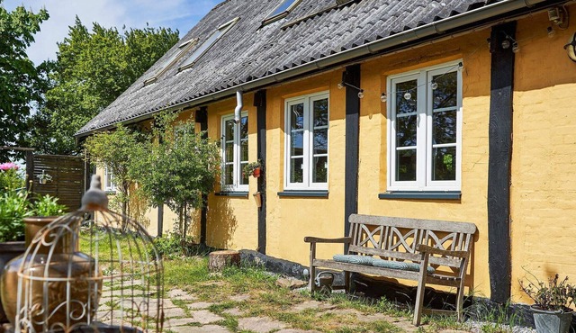 10 person holiday home in Aakirkeby