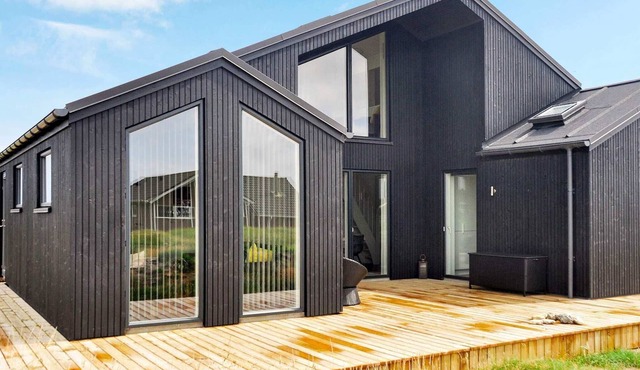 10 person holiday home in Harboøre-By Traum