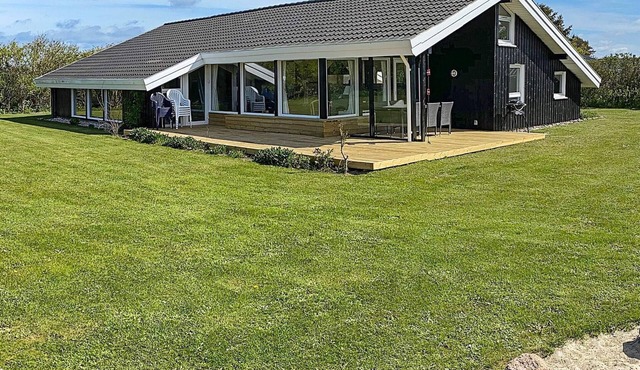 10 person holiday home in Hjørring-By Traum