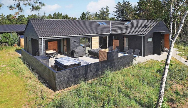 10 person holiday home in Blåvand