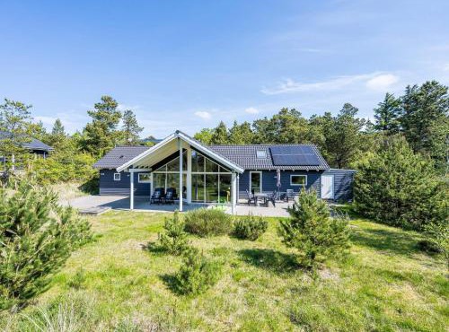 10 person holiday home in Nørre Nebel