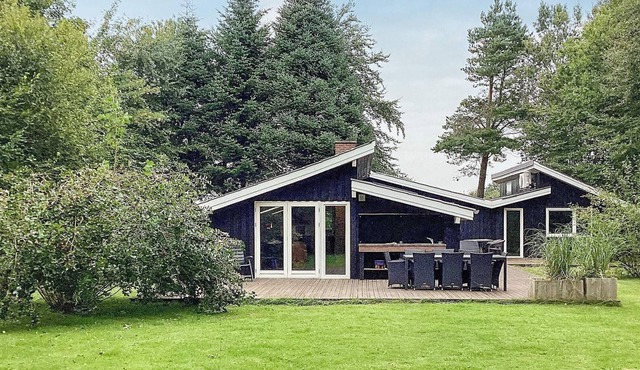 10 person holiday home in Oksbøl