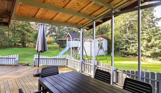 10 person holiday home in Roslev