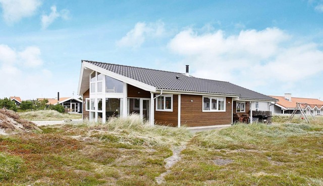 10 person holiday home in Thisted-By Traum