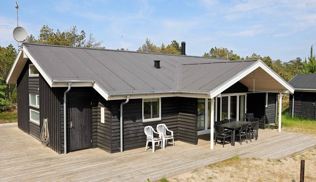 10 person holiday home in Ålbæk-By Traum