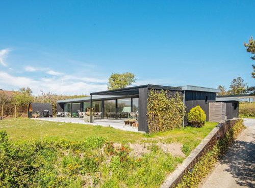 10 person holiday home in Ebeltoft