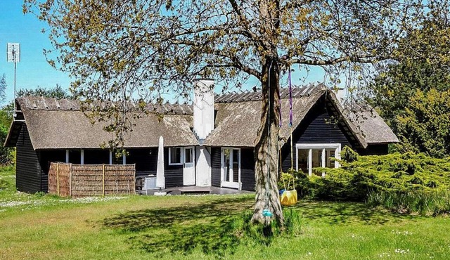 10 person holiday home in F revejle