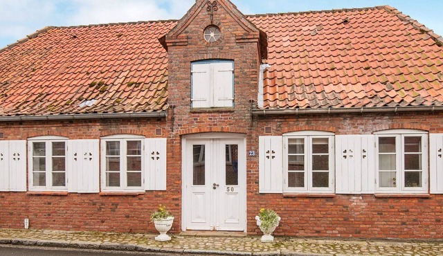 10 person holiday home in Højer