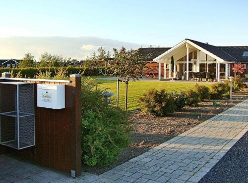 10 person holiday home in Idestrup-By Traum