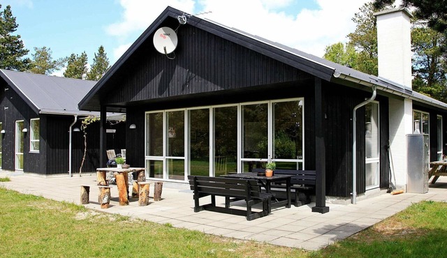 10 person holiday home in Oksbøl