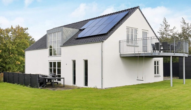 10 person holiday home in Ranum