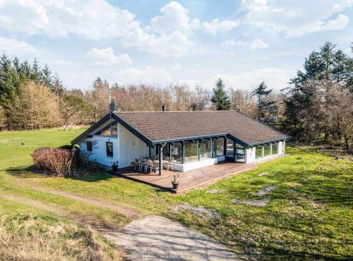 10 person holiday home in Bindslev-By Traum