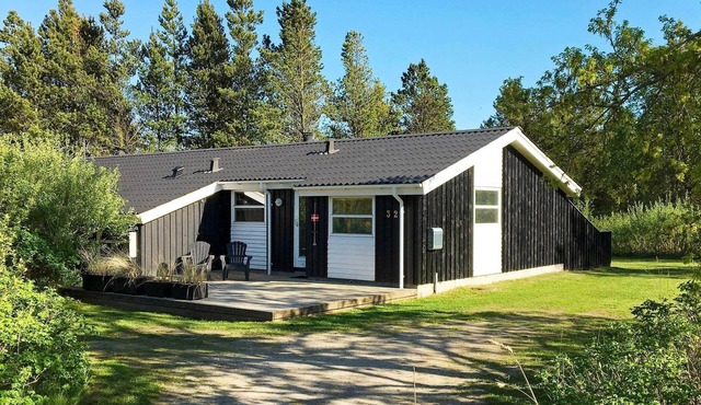 10 person holiday home in Jerup-By Traum