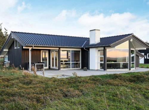 10 person holiday home in Løgstør