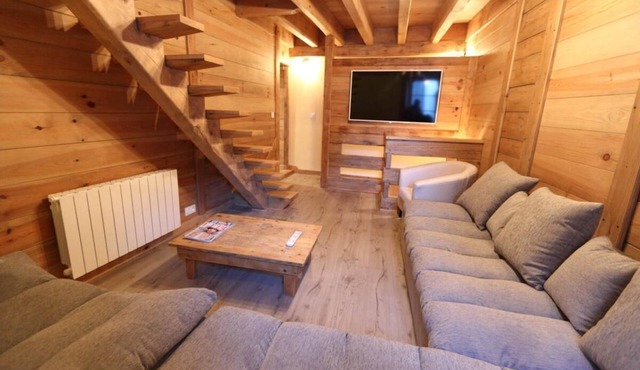 10 persons charming chalet Orelle Val Thorens 3 valleys