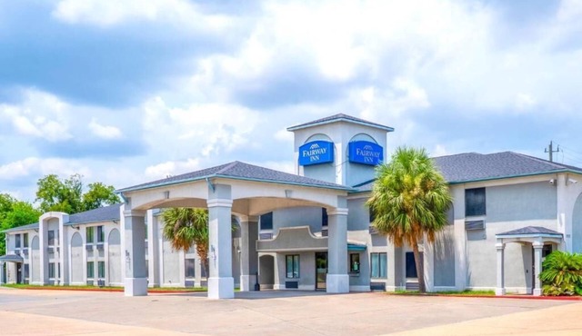 10 Single bedrm hotel with AC in charming LaPorte, tx. We have the lowest rates