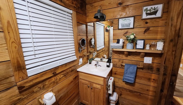 10. Spacious 1 bedroom cabin