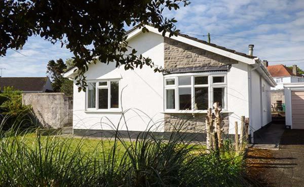 10 St Nicholas Crescent