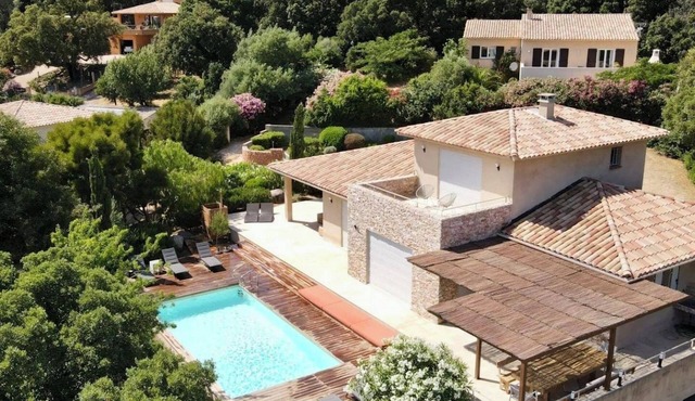-10% week | 12 pers, heated pool, view, quiet, 10 mn from Porto Vecchio