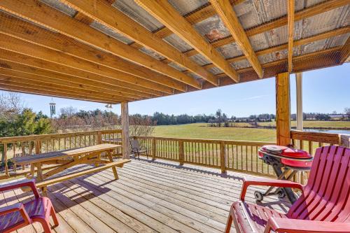 100-Acre Family Getaway in Kenbridge Pets Welcome