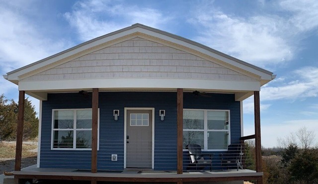 100 Acre Relaxing Retreat Near ARK- sleeps 30!