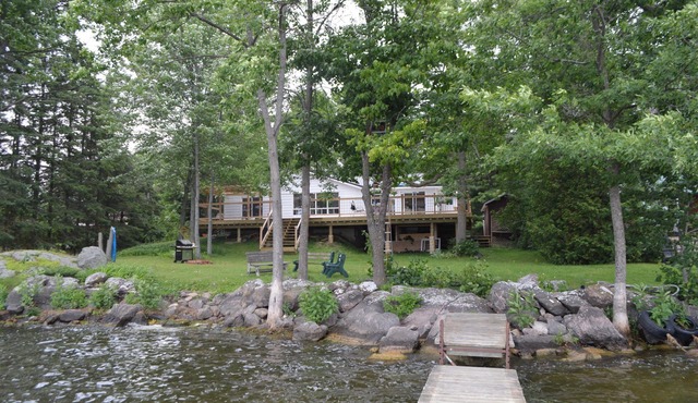 100 ft lakefront cottage