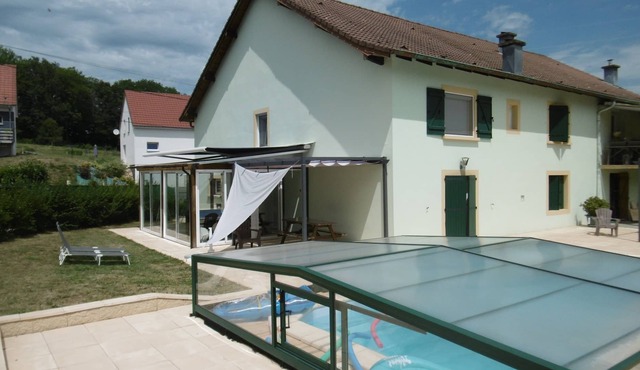 100 m2 ground floor with pool, terrace and veranda