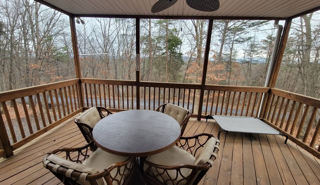 100 Maple at Bryce Resort: Sauna, Games & Firepit!