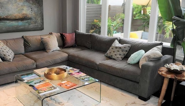 100 Steps to the beach!