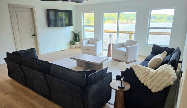 100' Water Slide - Pool Spa - Game Room - Firepit - Overlook Oasis on Martin