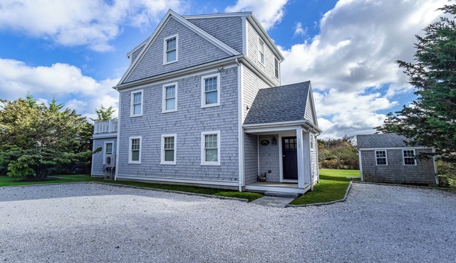 100 Wing Blvd - Luxury Cape Cod Retreat: Private Beach Access, Ocean Views