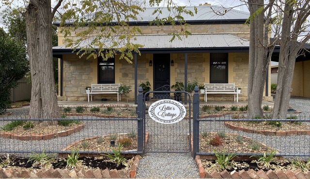 100 year old Renovated Stone Cottage