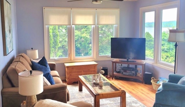 1000 Islands River Retreat